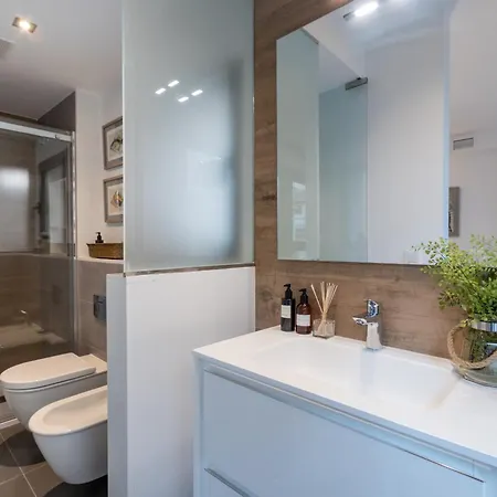 Apartment Chezmoihomes Plaza Nueva Premium