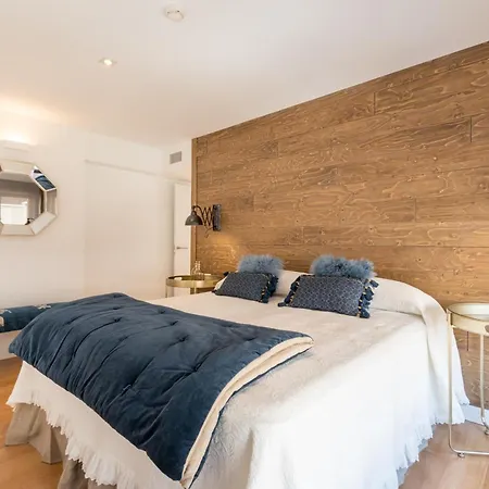 Chezmoihomes Plaza Nueva Premium Apartment