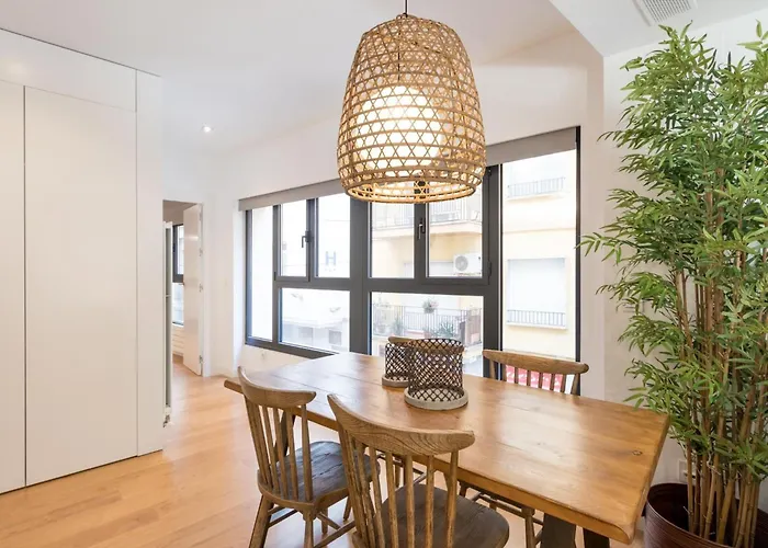 Chezmoihomes Plaza Nueva Premium *